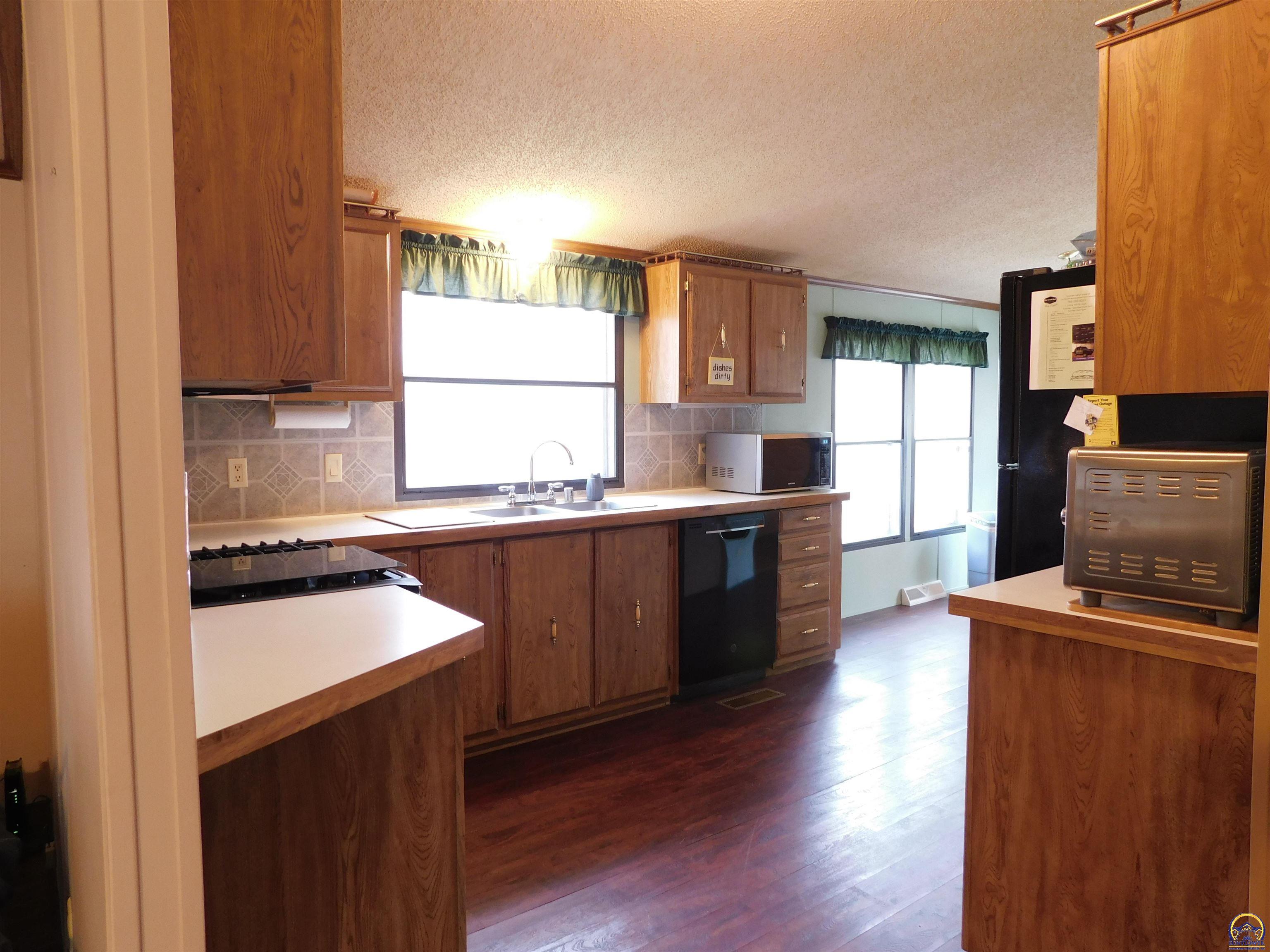 17631 114 Road Hoyt, KS 66440 - Photo 11 of 28