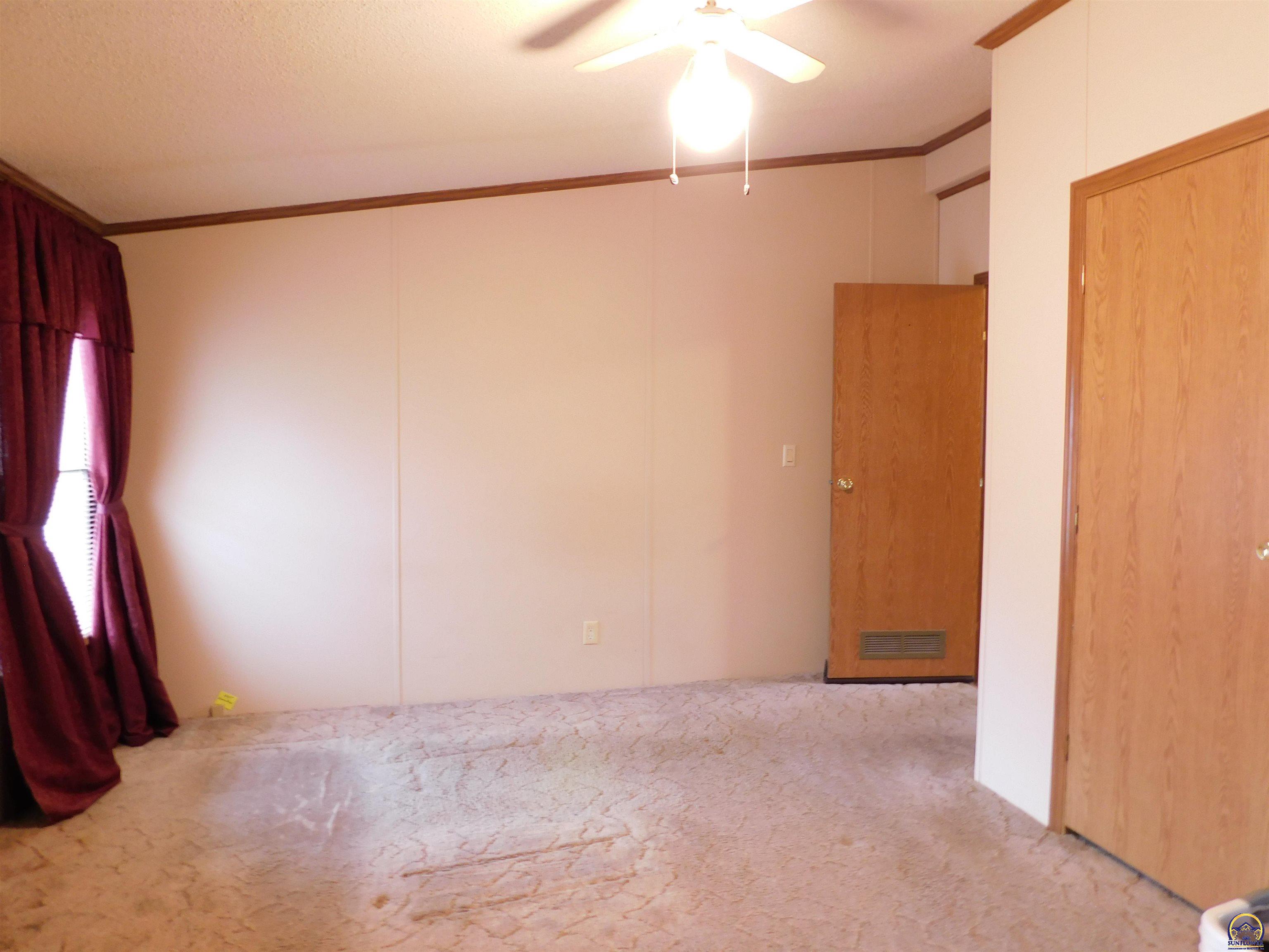 17631 114 Road Hoyt, KS 66440 - Photo 23 of 28