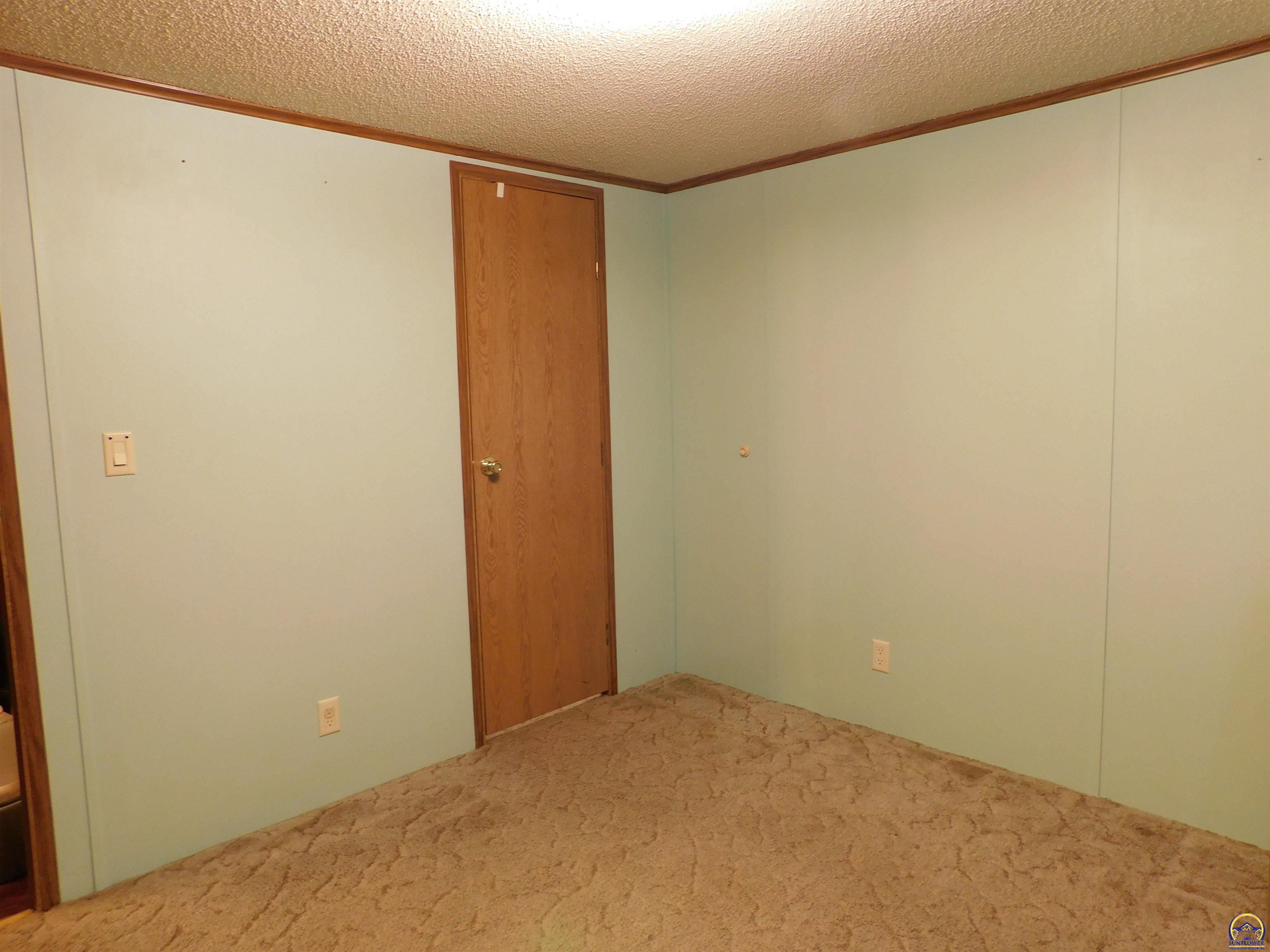 17631 114 Road Hoyt, KS 66440 - Photo 25 of 28