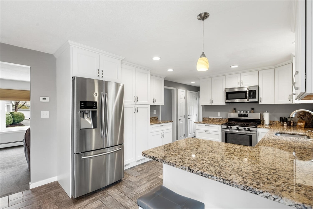 15 Gilbert Street Waltham, MA 02453 - Photo 8 of 32 Gallery Image 8