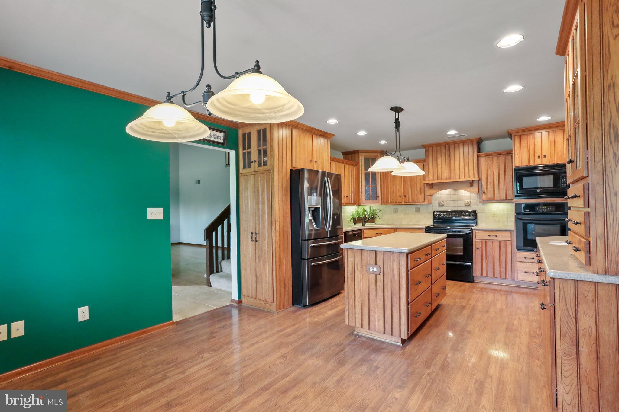 22453 Cave Hill Road Smithsburg, MD 21783 - Photo 11 of 48