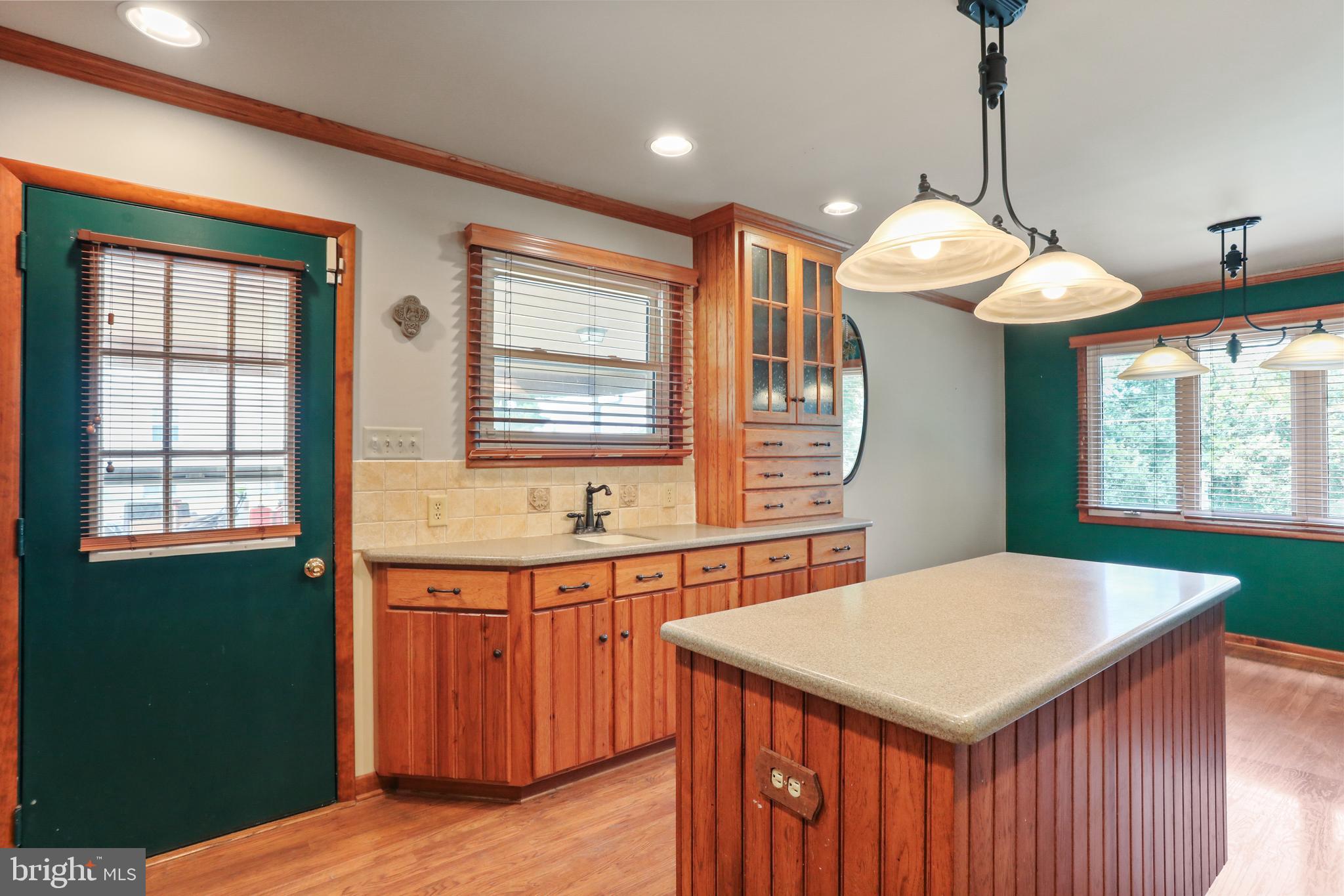 22453 Cave Hill Road Smithsburg, MD 21783 - Photo 13 of 48