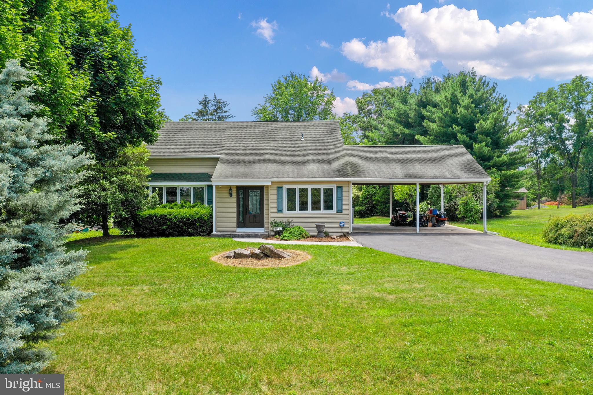 22453 Cave Hill Road Smithsburg, MD 21783 - Photo 3 of 48