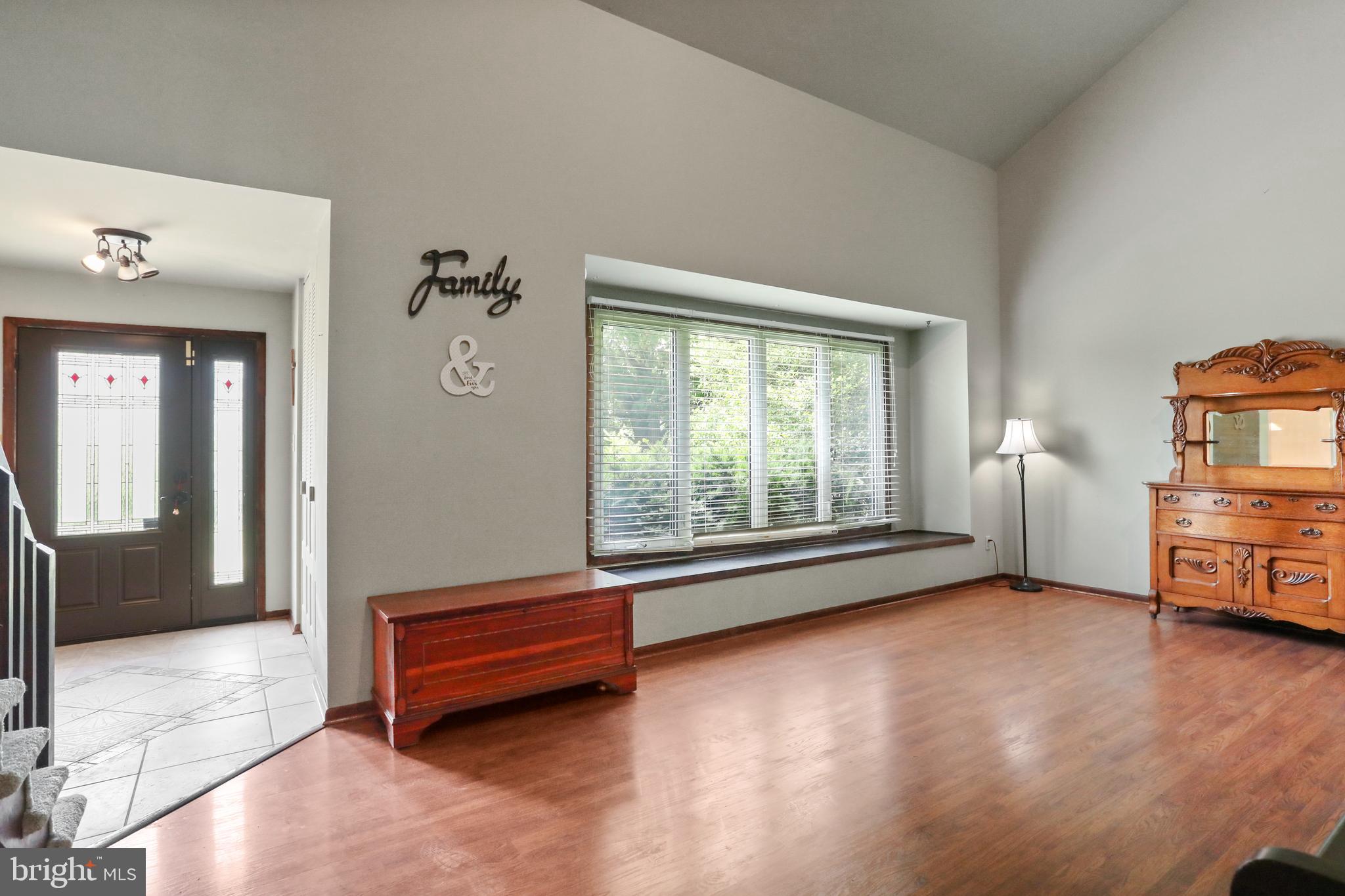 22453 Cave Hill Road Smithsburg, MD 21783 - Photo 7 of 48