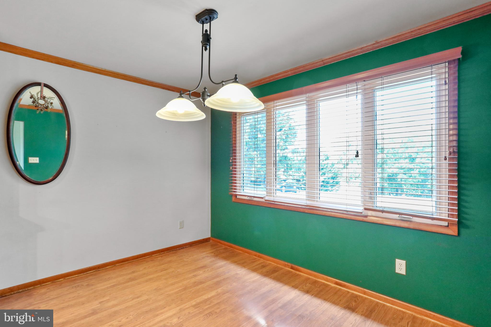 22453 Cave Hill Road Smithsburg, MD 21783 - Photo 9 of 48