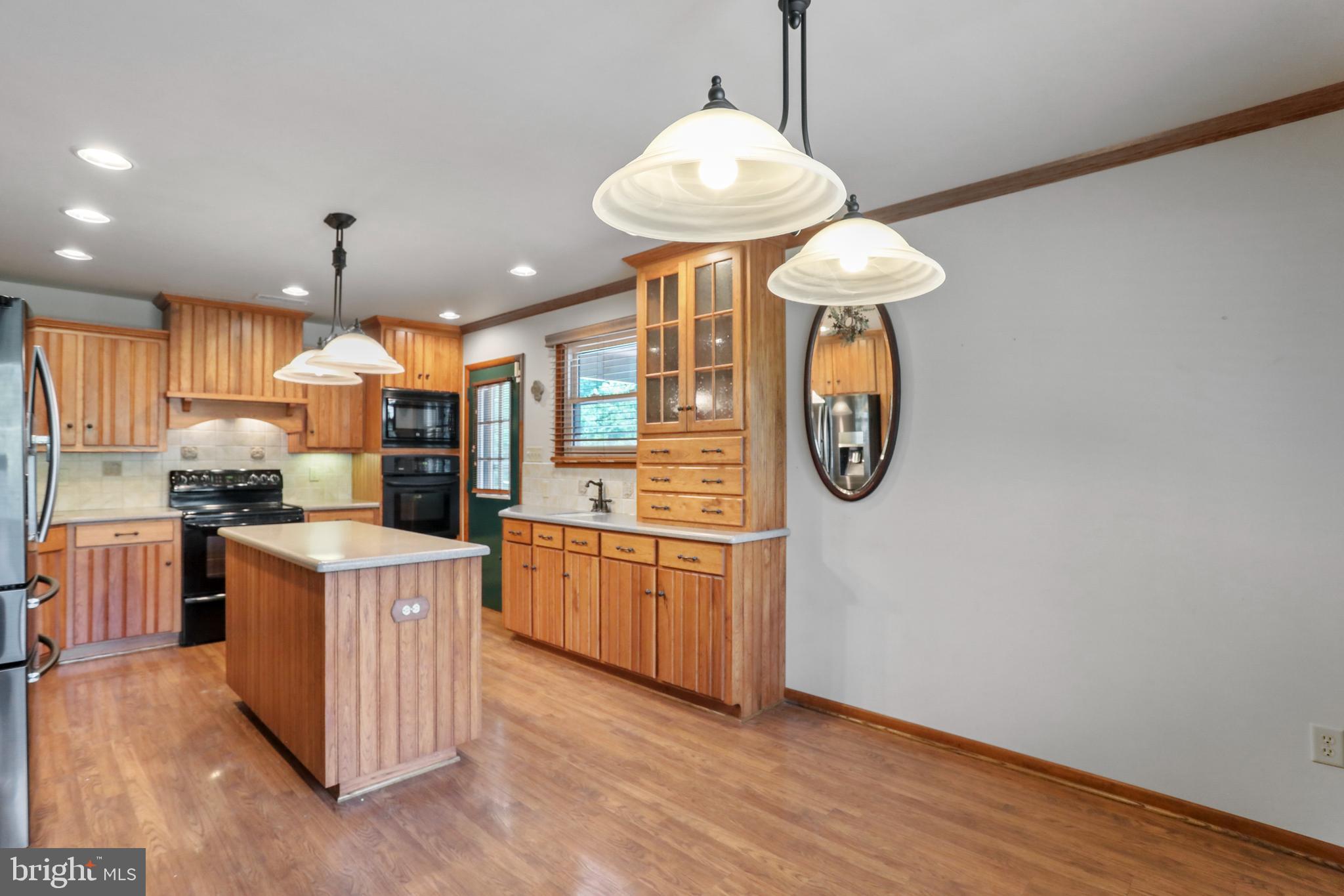 22453 Cave Hill Road Smithsburg, MD 21783 - Photo 10 of 48