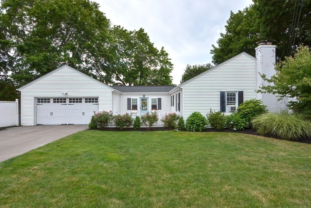 34 New Clark Road Cumberland, RI 02864 - Photo 6 of 38