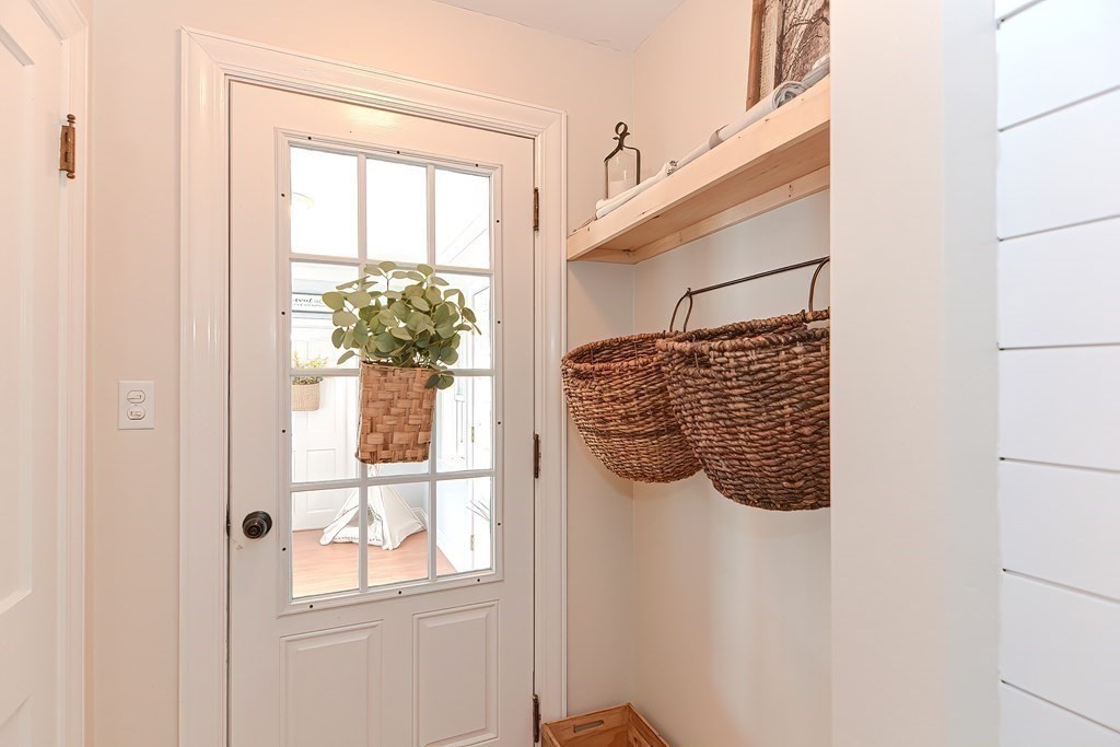 34 New Clark Road Cumberland, RI 02864 - Photo 10 of 38