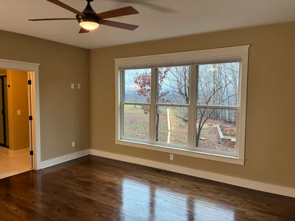 $675,000 | 220 Bear Crawl Road, Unit RB 28, Jasper, TN 37347