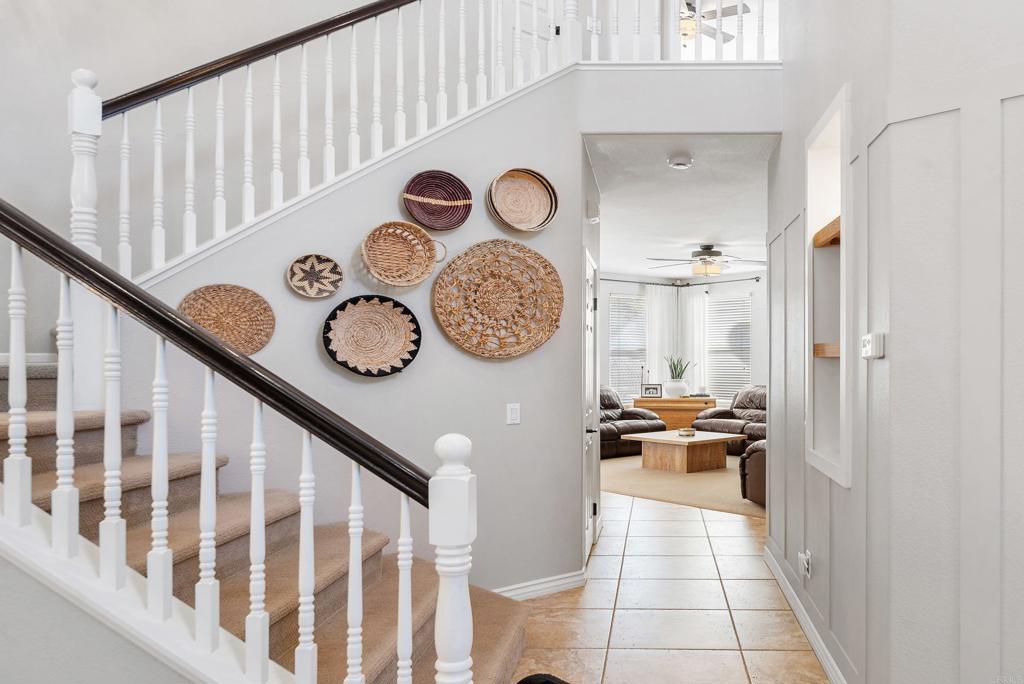 561 Chesterfield Circle San Marcos, CA 92069 - Photo 24 of 70 Stair System