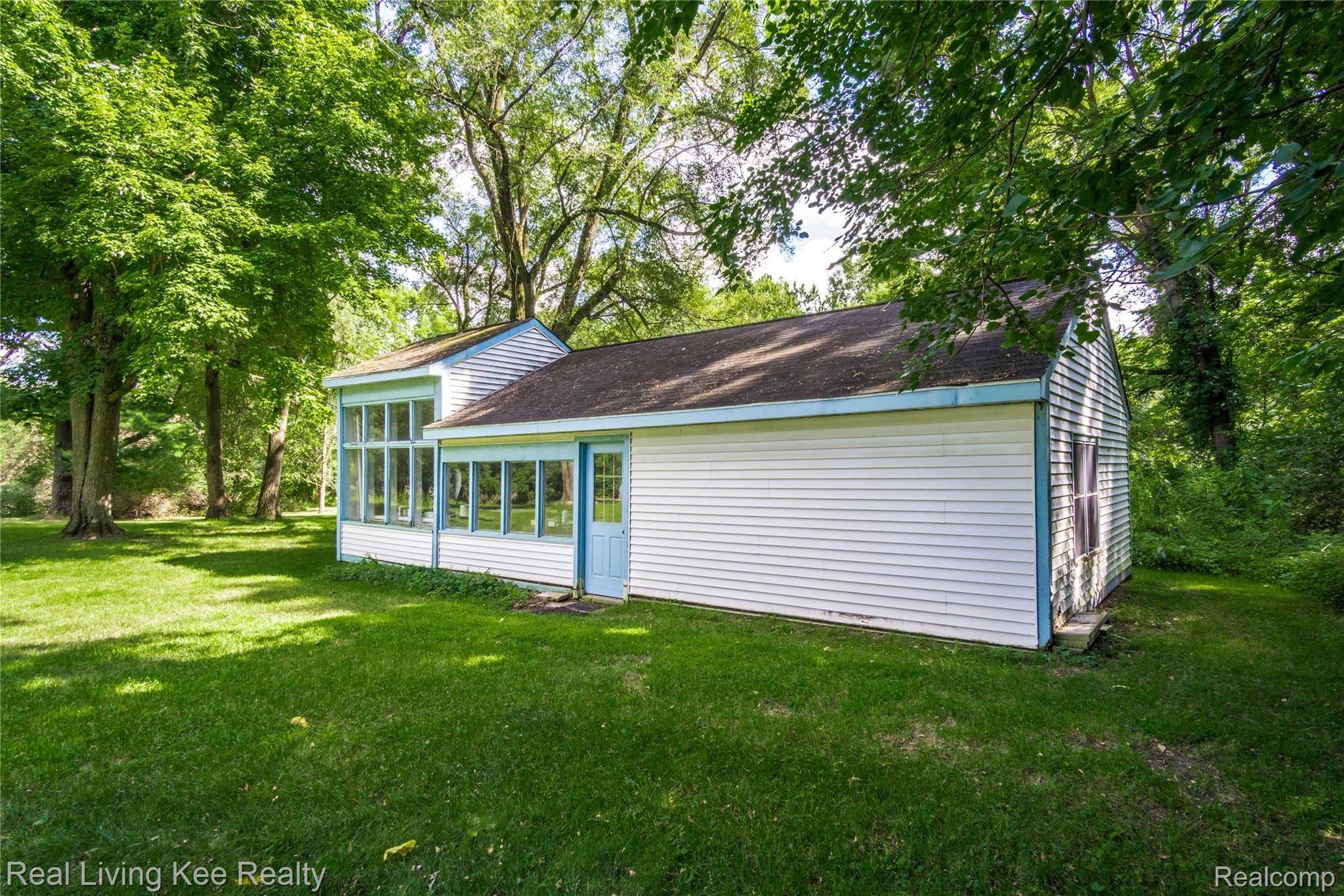 2550 28 Mile Road Rochester, MI 48306 - Photo 42 of 69 Exteriors (18 of 24).jpg