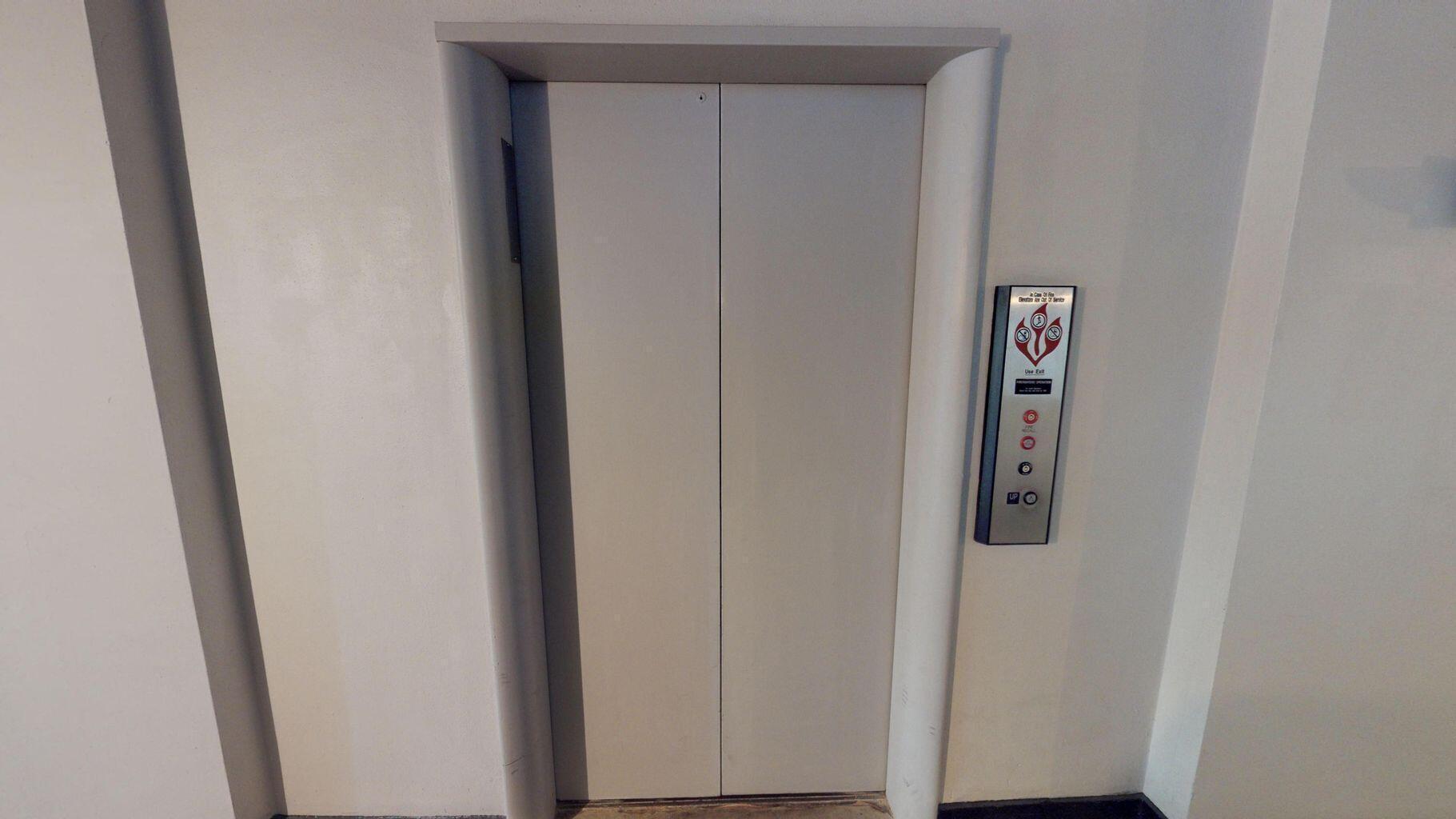 1301 Market Street, Unit 210 Chattanooga, TN 37402 - Photo 31 of 39 elevator