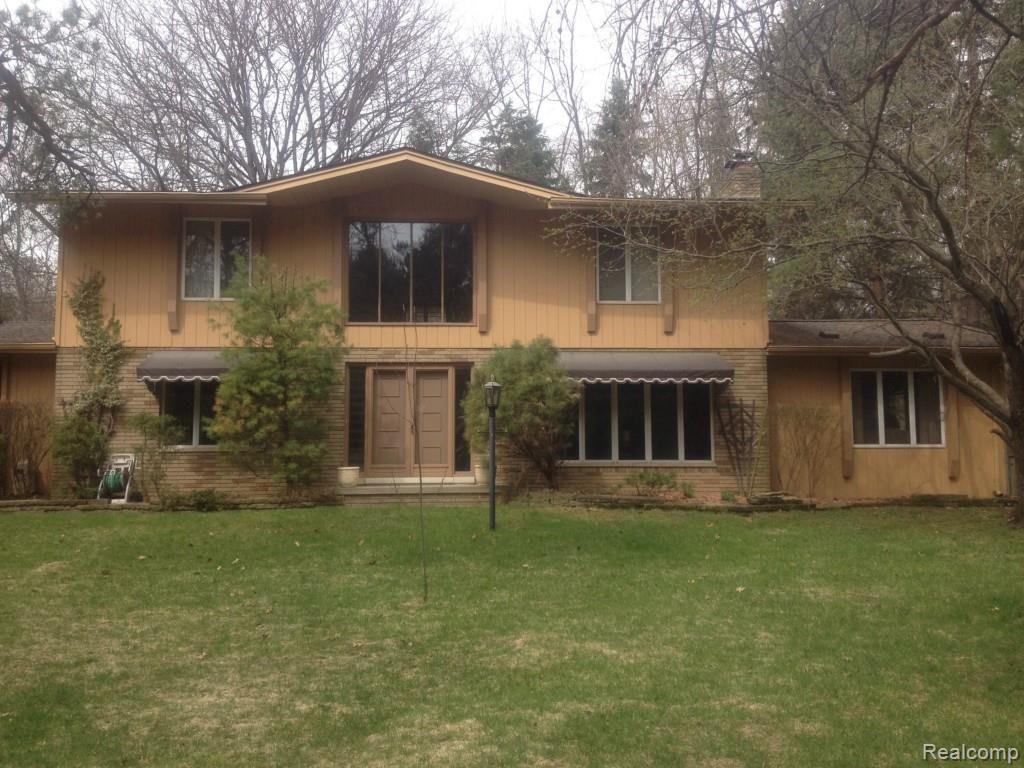 58215 Mound Road Washington, MI 48094 - Photo 1 of 15 IMG_6220.jpg