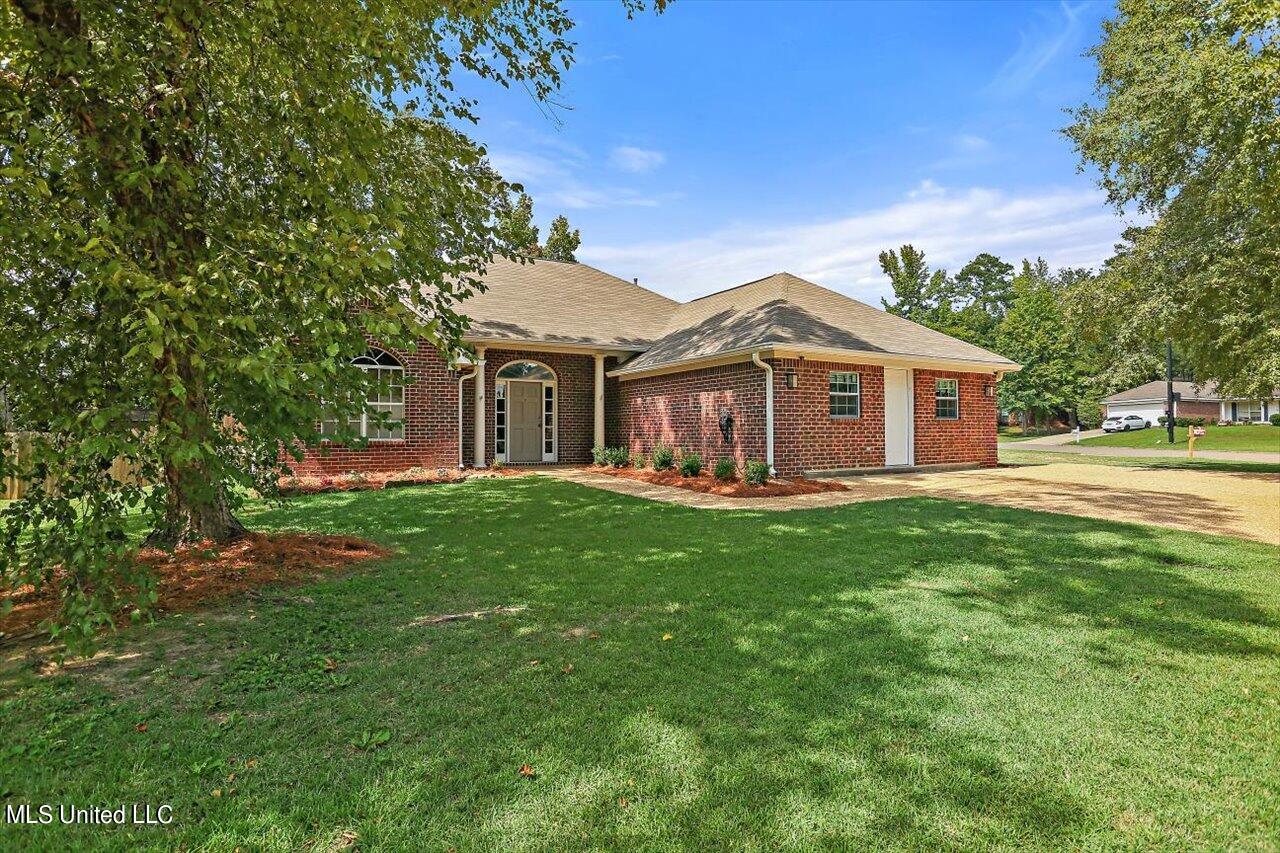 402 Green Tree Place Flowood, MS 39232 - Photo 2 of 33 03-402 Green Tree Pl