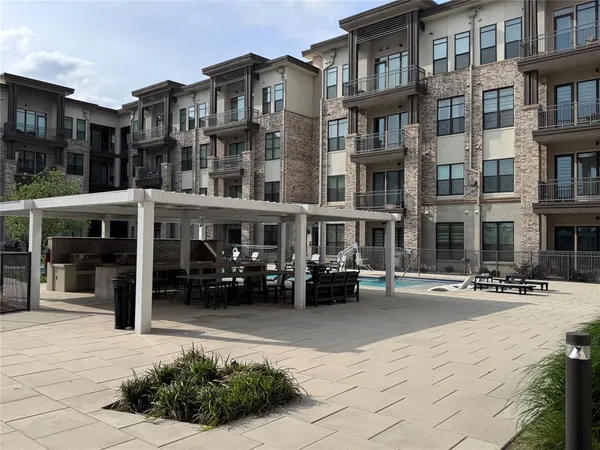 $2,250 | 2700 Old Denton Road, Unit 1030, Carrollton, TX 75007