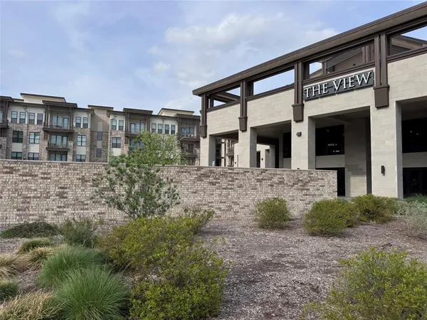 $2,250 | 2700 Old Denton Road, Unit 1030, Carrollton, TX 75007