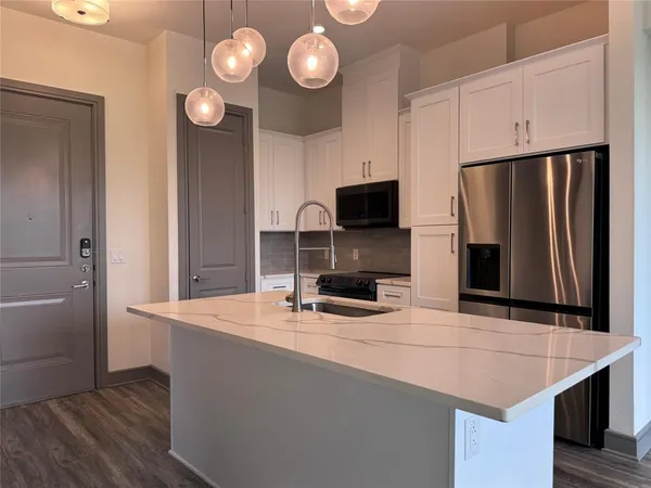 $2,250 | 2700 Old Denton Road, Unit 1030, Carrollton, TX 75007