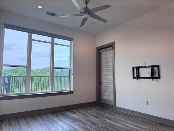$2,250 | 2700 Old Denton Road, Unit 1030, Carrollton, TX 75007