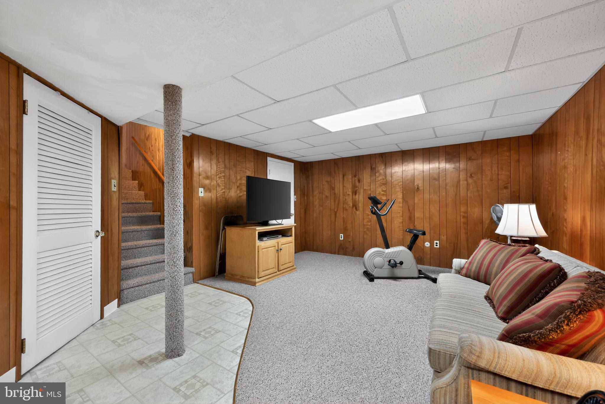 878 Morefield Road Philadelphia, PA 19115 - Photo 24 of 31