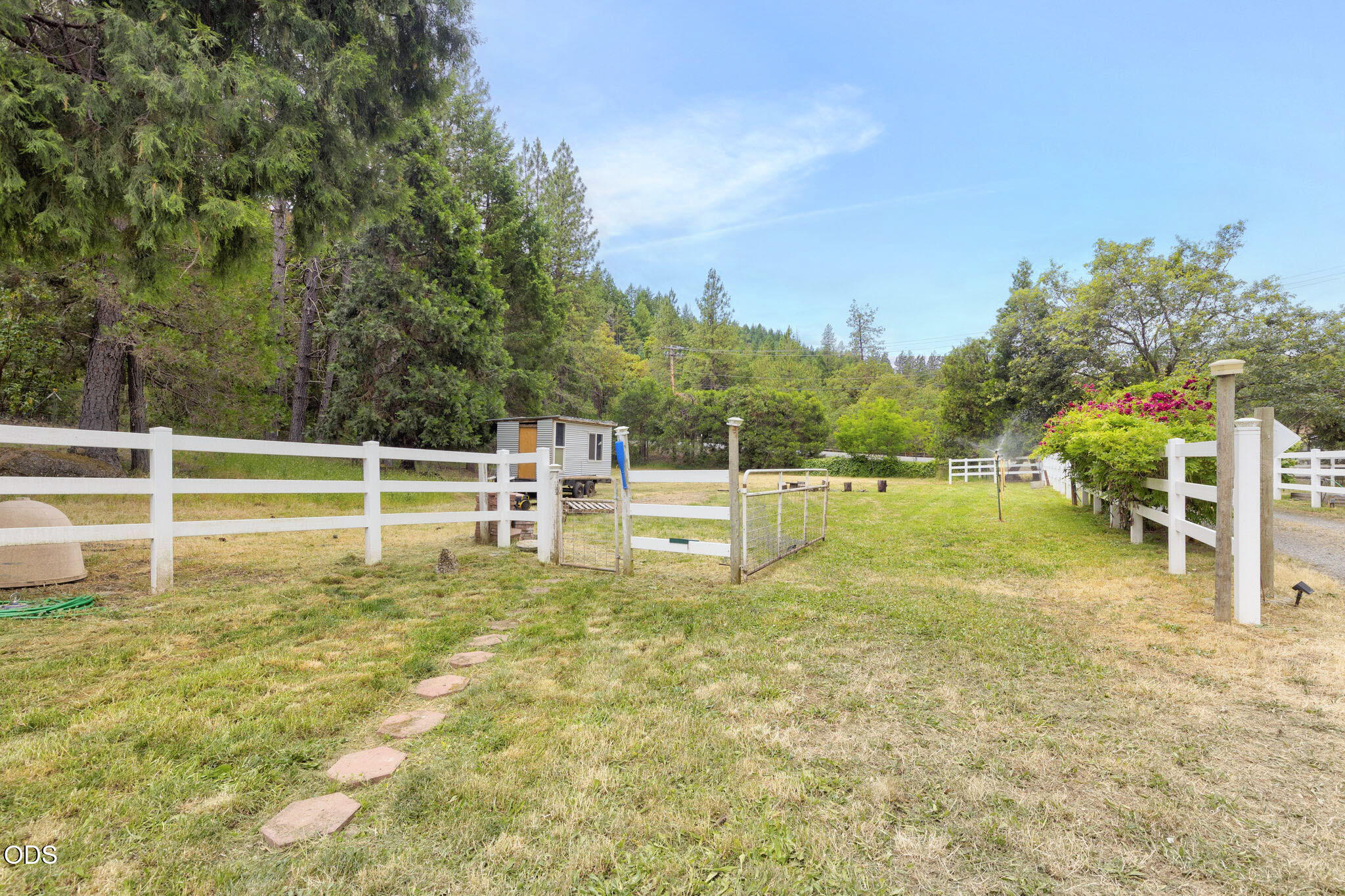 161 Soldier Creek Road Grants Pass, OR 97526 - Photo 4 of 68