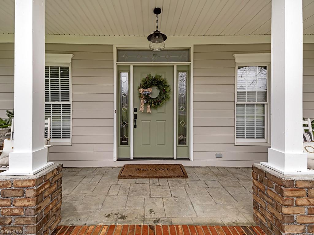 5400 Leytonstone Court Oak Ridge, NC 27310 - Photo 3 of 31