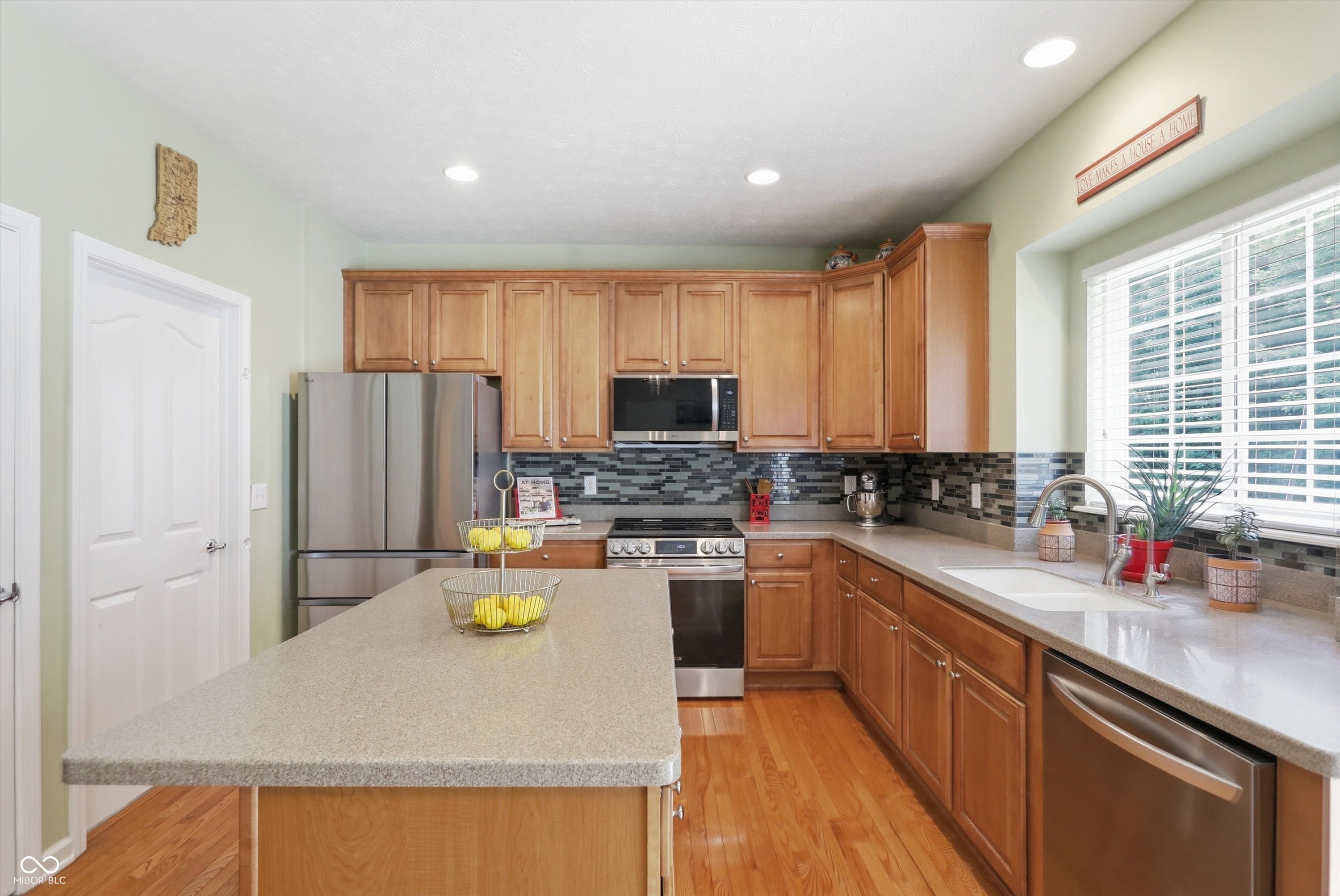 14401 Liverpool Place Fishers, IN 46037 - Photo 92 of 102