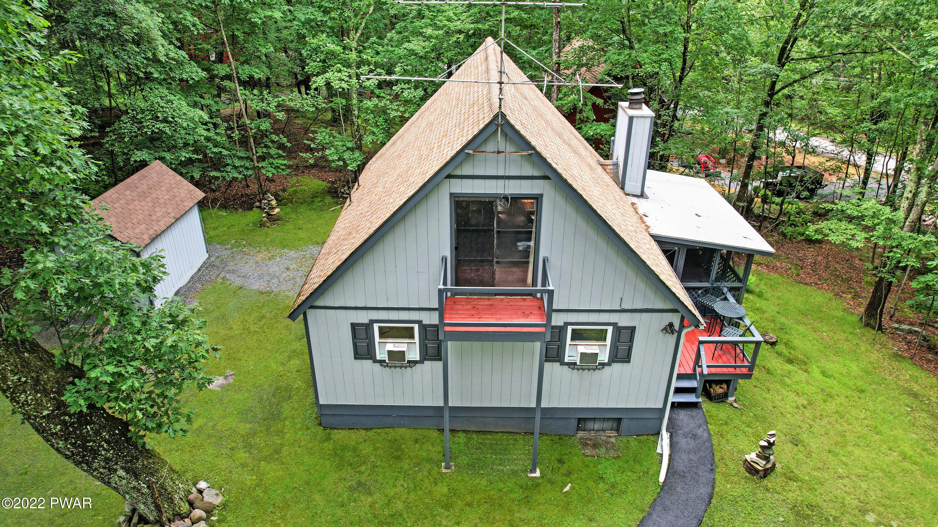 129 Cabin Road Milford, PA 18337 - Photo 1 of 32 Photo_1080295771_DJI_347_jpg_9382881_0_2