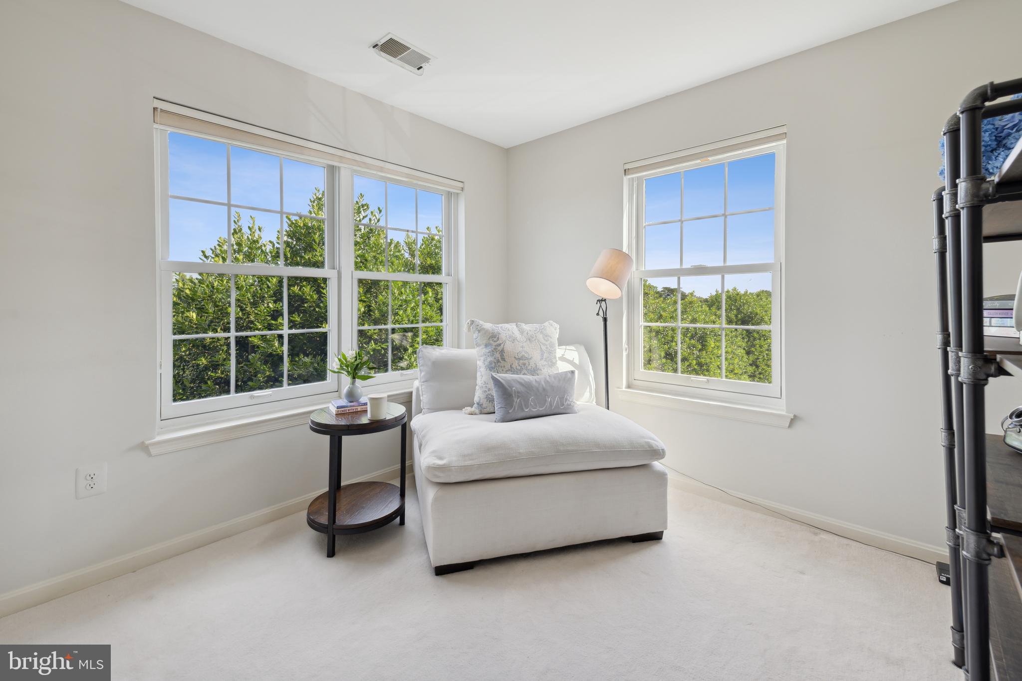 214 Ridgepoint Place, Unit 21424 Gaithersburg, MD 20878 - Photo 14 of 44 Bedoom #2