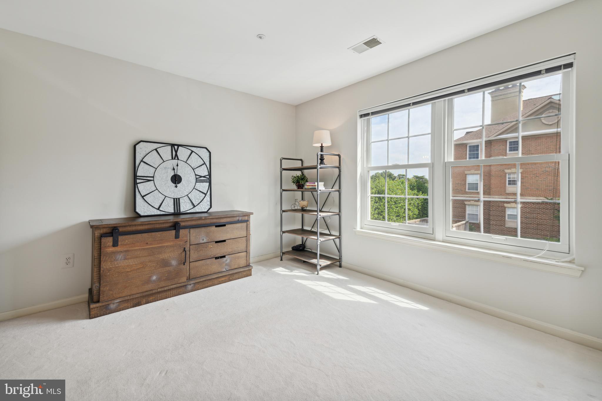 214 Ridgepoint Place, Unit 21424 Gaithersburg, MD 20878 - Photo 15 of 44 Bedroom #3