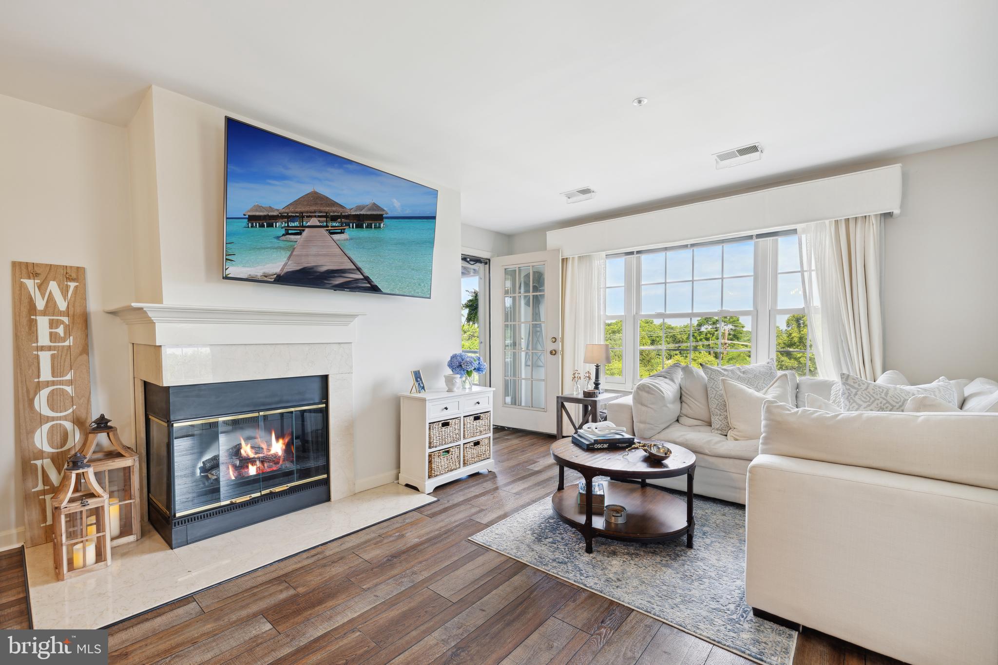 Living Room w/ Fireplace