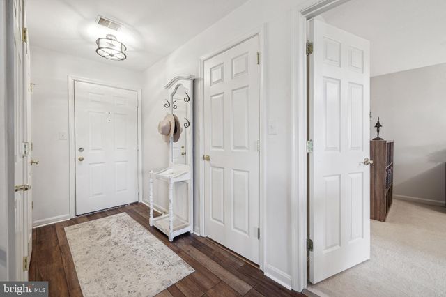 $399,000 | 214 Ridgepoint Place, Unit 21424, Gaithersburg, MD 20878