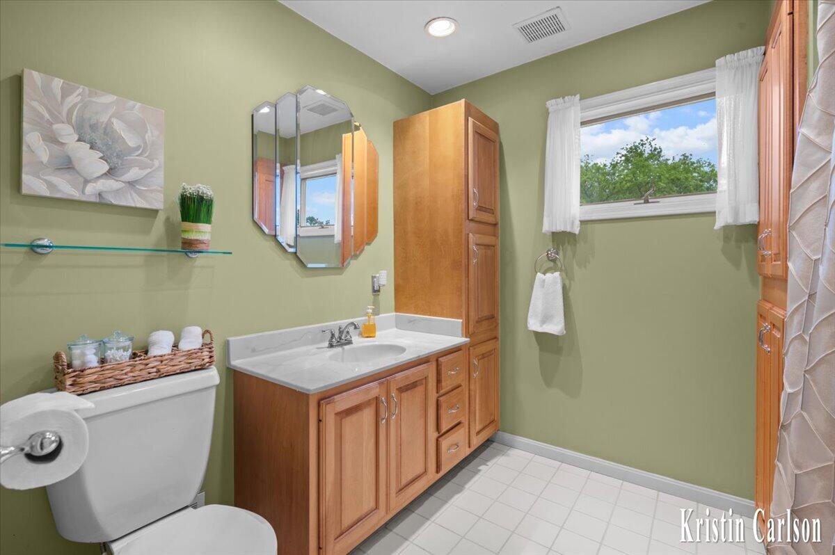 425 10 Mile Road Northwest Sparta, MI 49345 - Photo 19 of 32 36-INTERIOR 20A