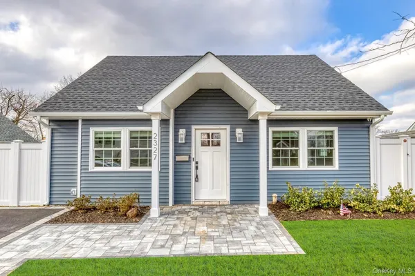 $5,400 | 2327 Volante Place, Westbury, NY 11590