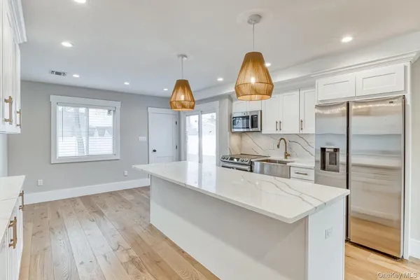 $5,400 | 2327 Volante Place, Westbury, NY 11590