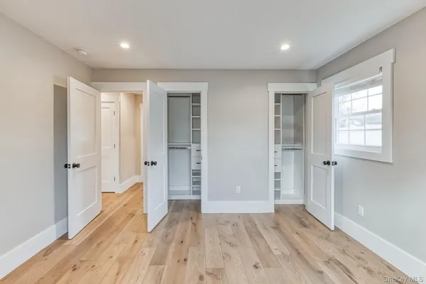 $5,400 | 2327 Volante Place, Westbury, NY 11590