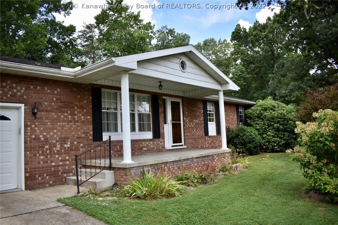 1008 Oakwood Road Culloden, WV 25510 - Photo 1 of 26 Gallery Image 1