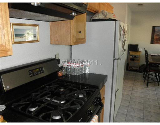 2266 Ramsgate Drive Henderson, NV 89074 - Photo 4 of 21 Kitchen.