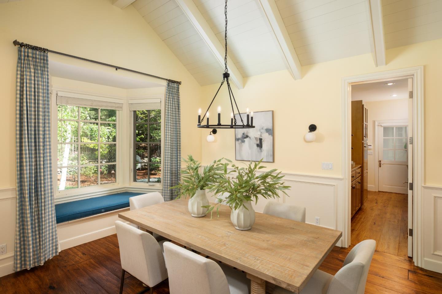 25550 Moody Road Los Altos Hills, CA 94022 - Photo 8 of 44