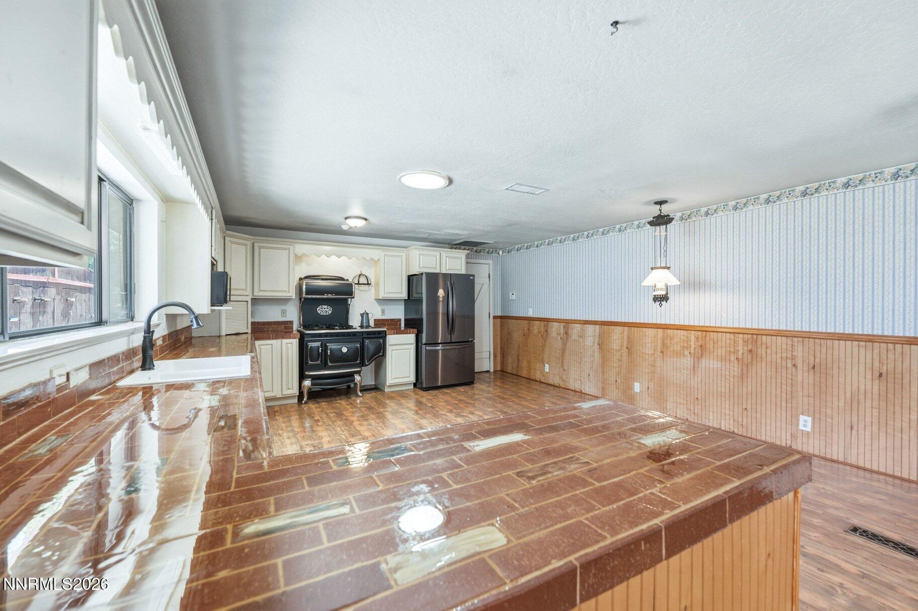 1360 Clough Road Reno, NV 89509 - Photo 19 of 90 020_clough-1041_154