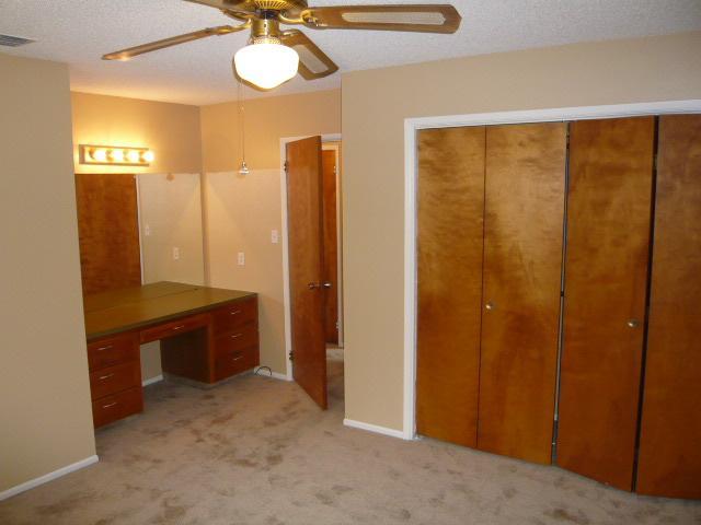 1357 South Cyrier Avenue Reedley, CA 93654 - Photo 5 of 8 Gallery Image 5