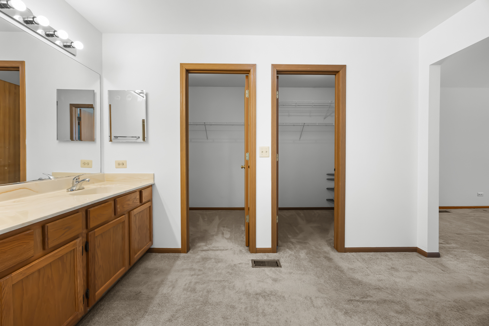 515 Indian Ridge Trail Wauconda, IL 60084 - Photo 16 of 29