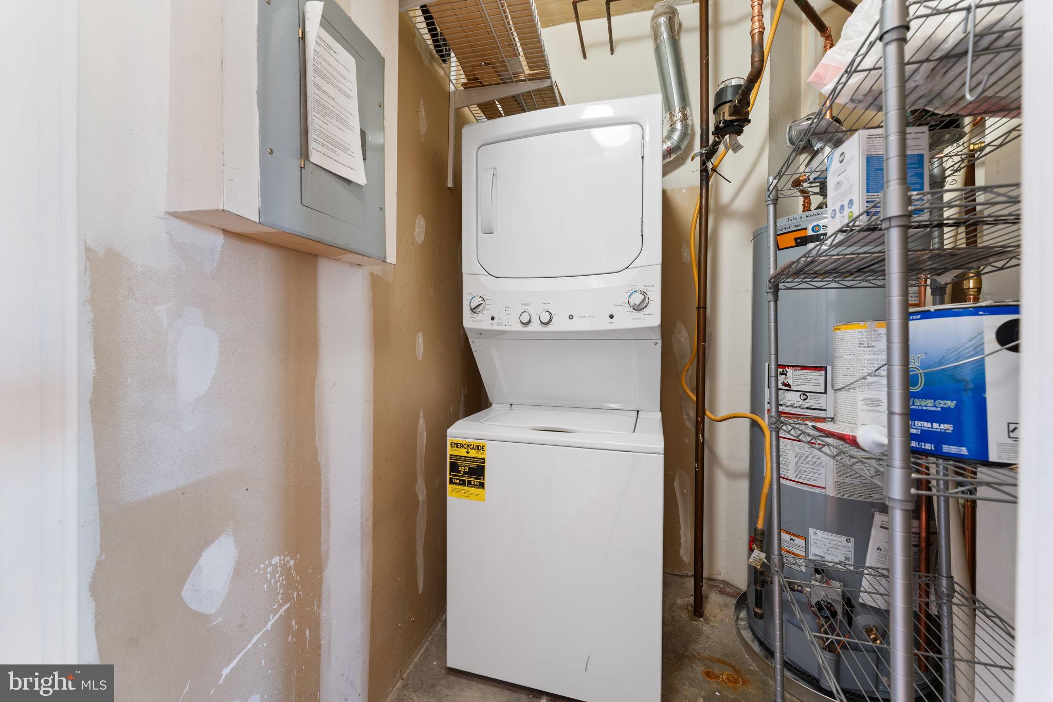 1300 13th Street Northwest, Unit 603 Washington, DC 20005 - Photo 17 of 26 a utility room with dryer and washer