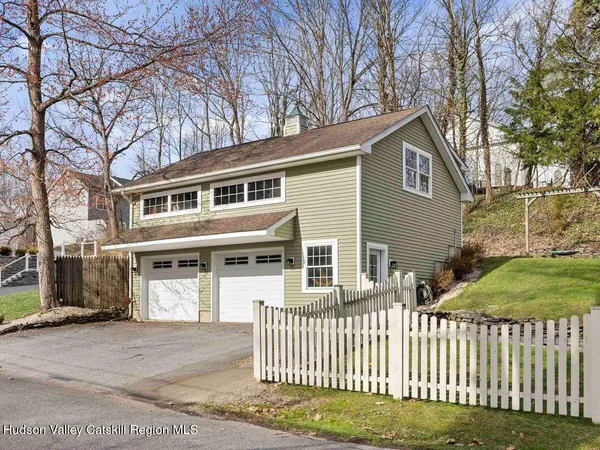 $565,000 | 73 Sands Avenue, Milton, NY 12547