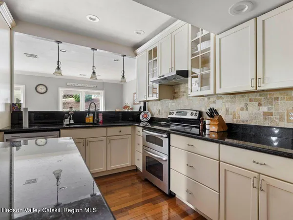 $565,000 | 73 Sands Avenue, Milton, NY 12547