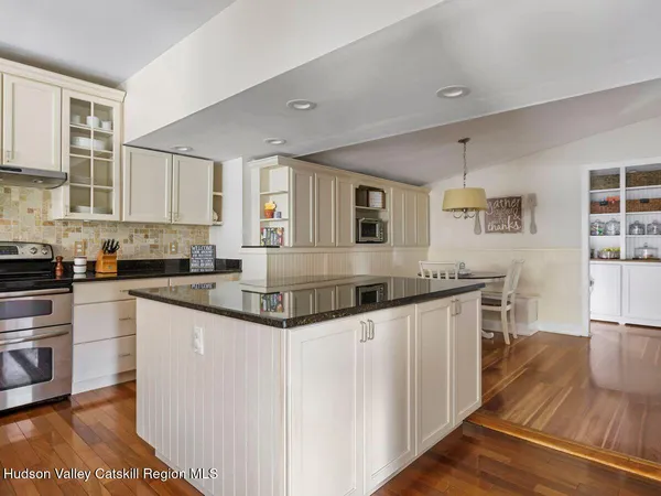 $565,000 | 73 Sands Avenue, Milton, NY 12547