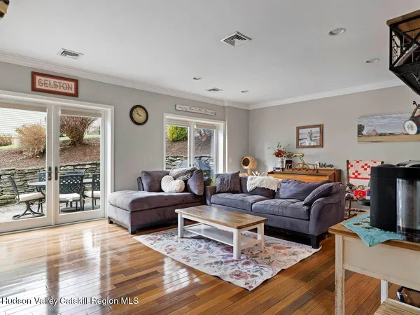 $565,000 | 73 Sands Avenue, Milton, NY 12547