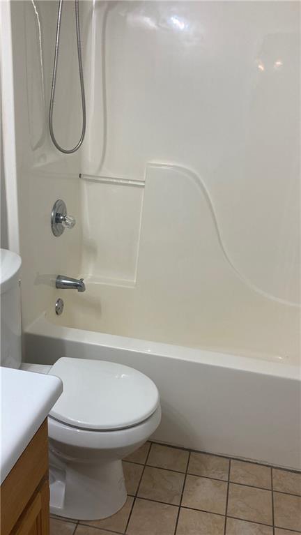 15 Oakcrest Trail Northeast Rome, GA 30165 - Photo 16 of 22 a bathroom with a toilet and a shower