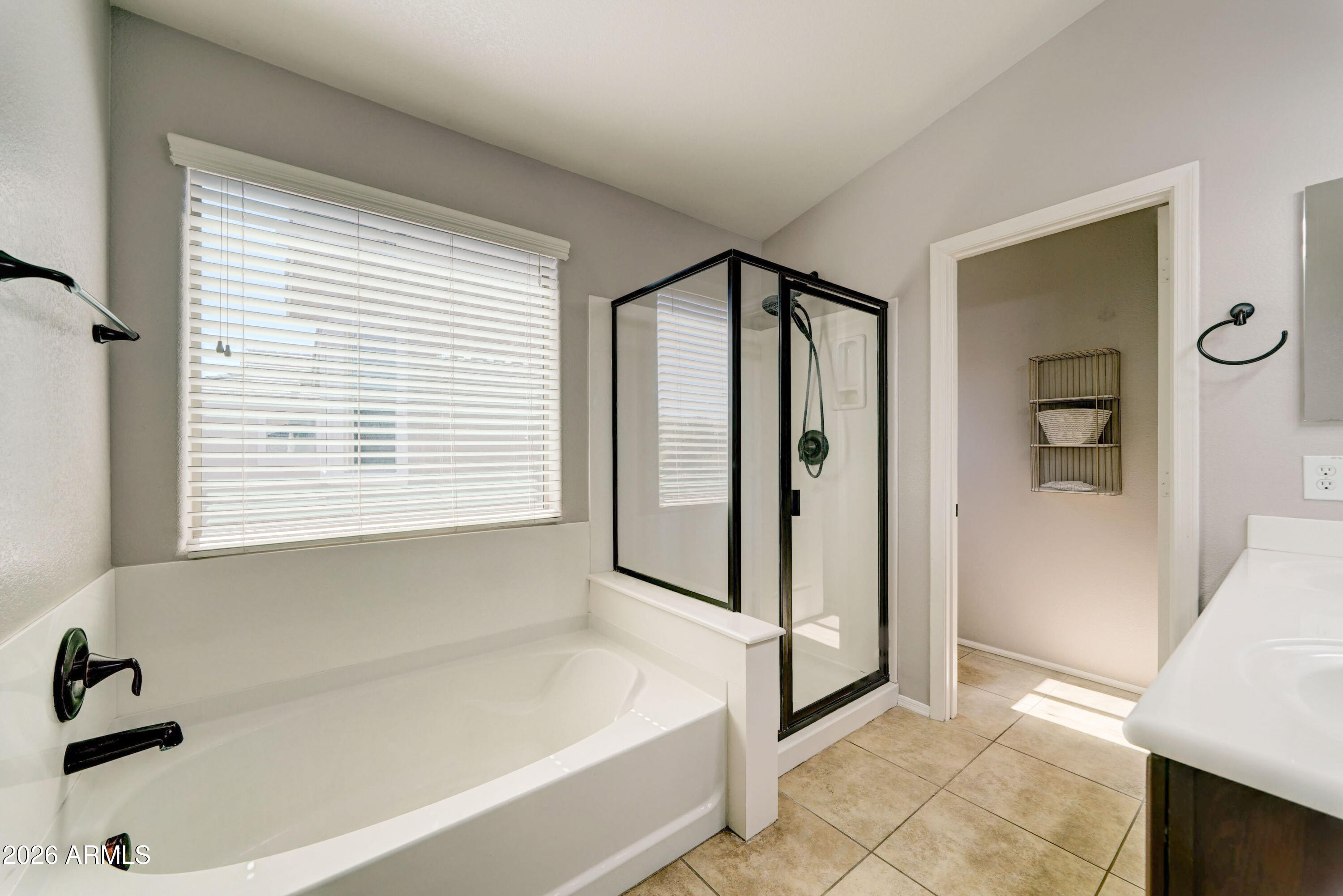 4192 East Bonanza Road Gilbert, AZ 85297 - Photo 21 of 34 4192 E Bonanza Rd-25