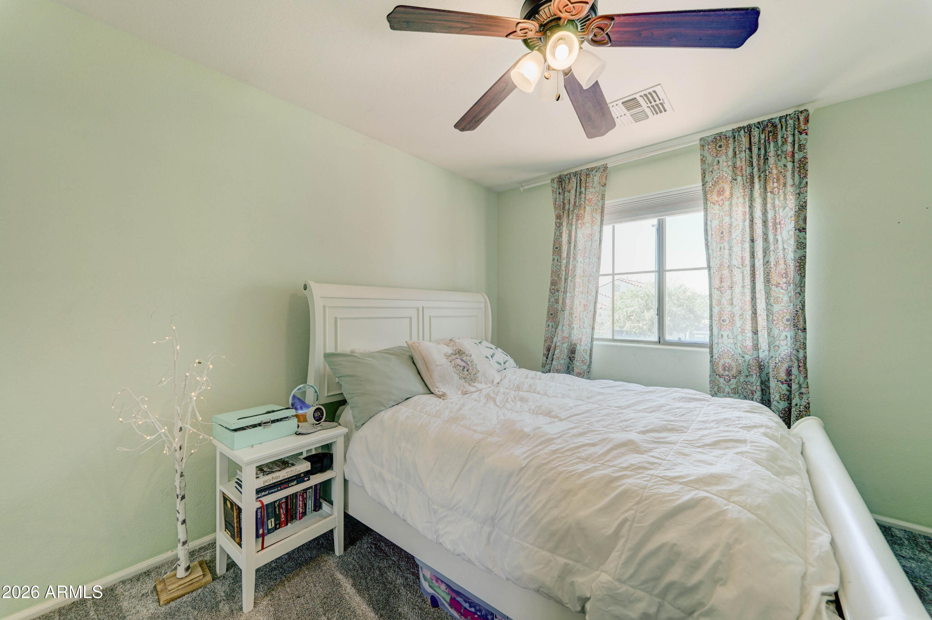 4192 East Bonanza Road Gilbert, AZ 85297 - Photo 23 of 34 4192 E Bonanza Rd-27