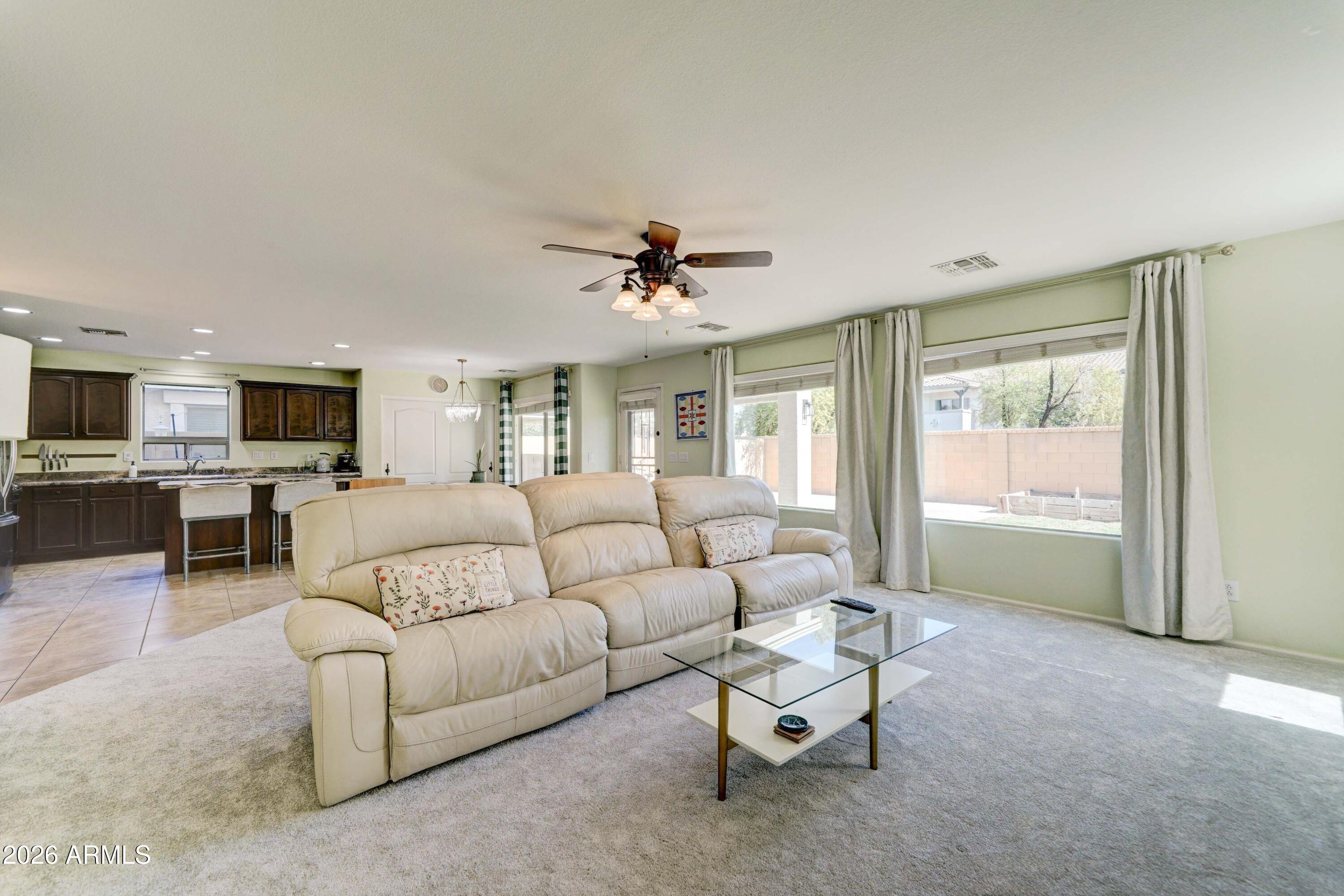 4192 East Bonanza Road Gilbert, AZ 85297 - Photo 10 of 34 4192 E Bonanza Rd-13